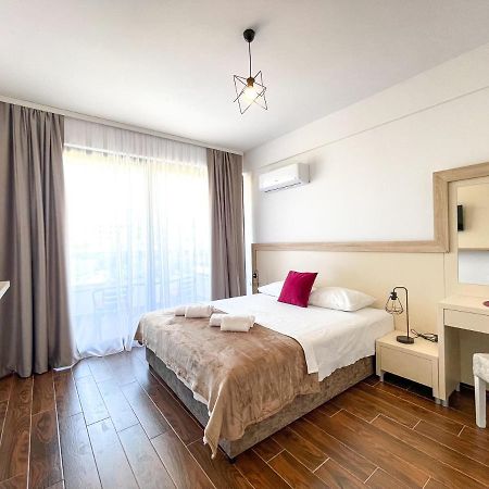 Xelent Hotell Ulcinj Exteriör bild