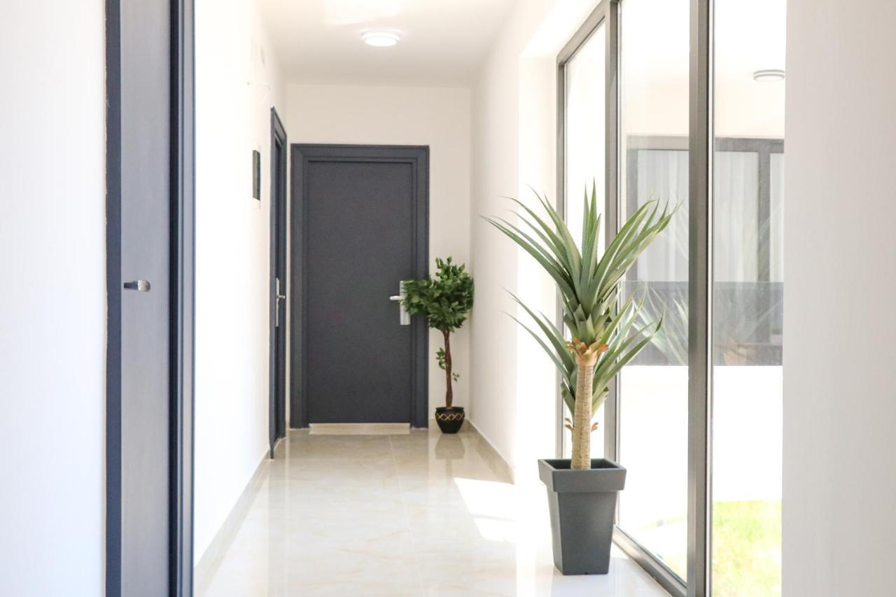 Xelent Hotell Ulcinj Exteriör bild