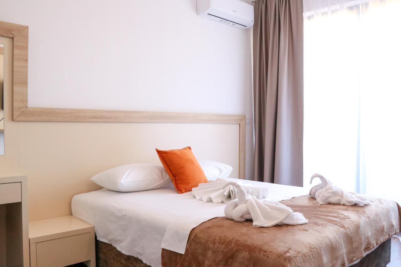 Xelent Hotell Ulcinj Exteriör bild