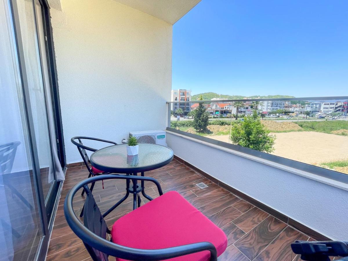 Xelent Hotell Ulcinj Exteriör bild