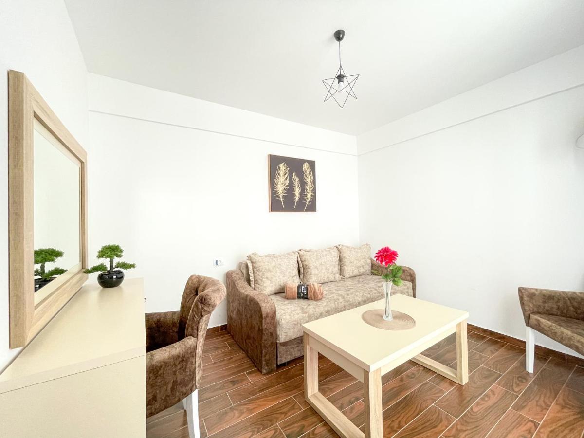 Xelent Hotell Ulcinj Exteriör bild